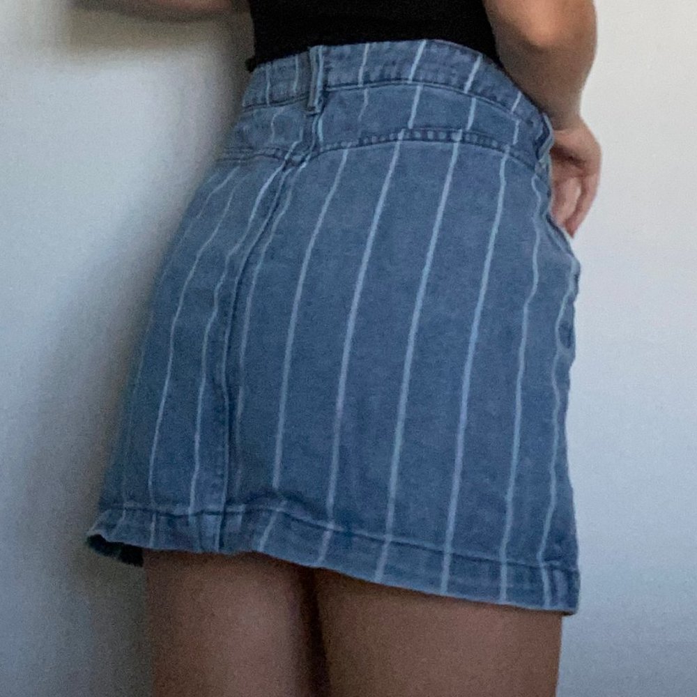 PacSun Striped Denim Skirt with Front Zipper - Picture 4 of 8